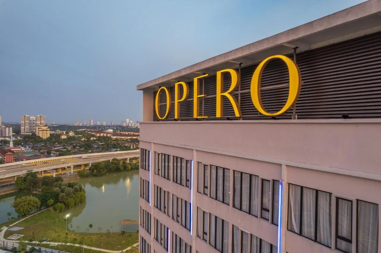 Opero Hotel Southkey Johor Bahru 4*,