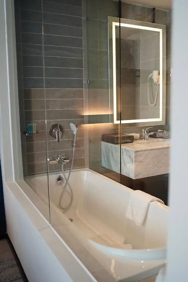 Opero Hotel Southkey Johor Bahru 4*,